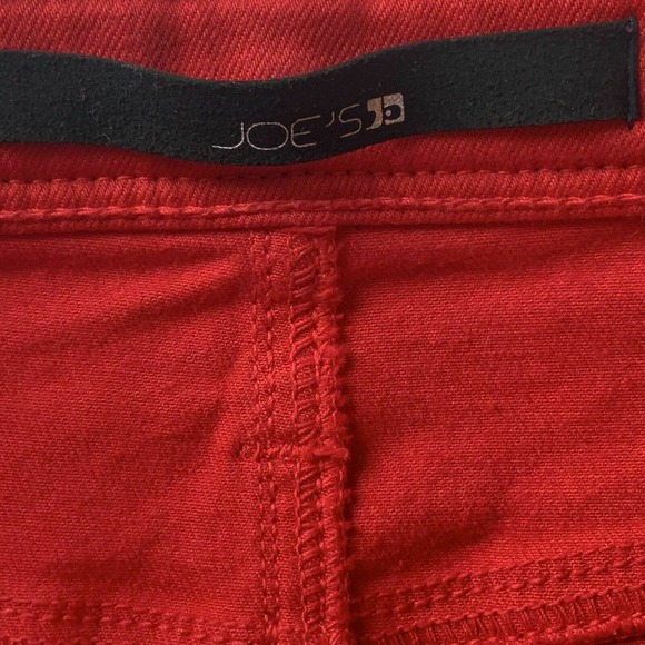Joe's Red Fringed Hem Shorts size 26 - Picture 3 of 10